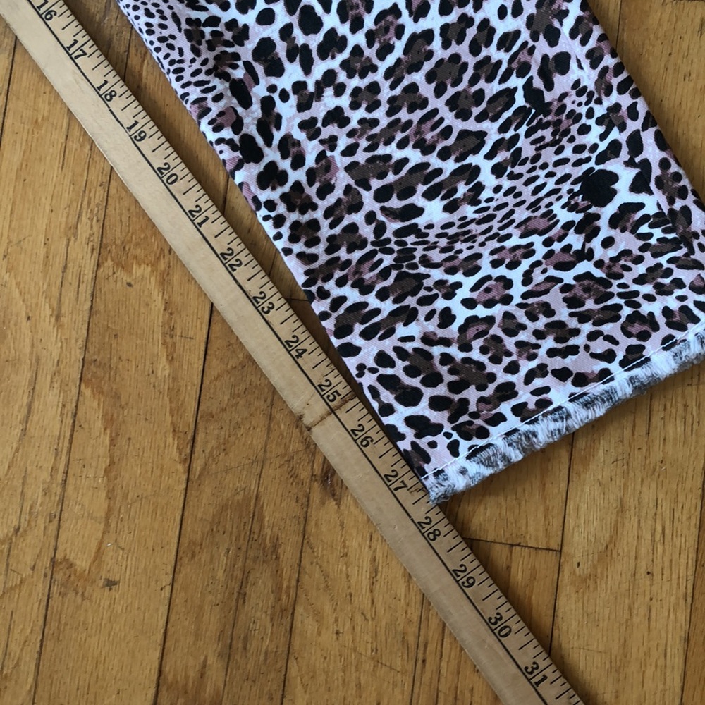 Tyler BOE Cheetah Print Jeans Woman’s Size 14 NWOT - Picture 9 of 9